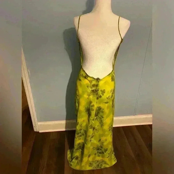 Zara Women’s Floral Vibrant Green Maxi Dress size Large - Picture 9 of 14